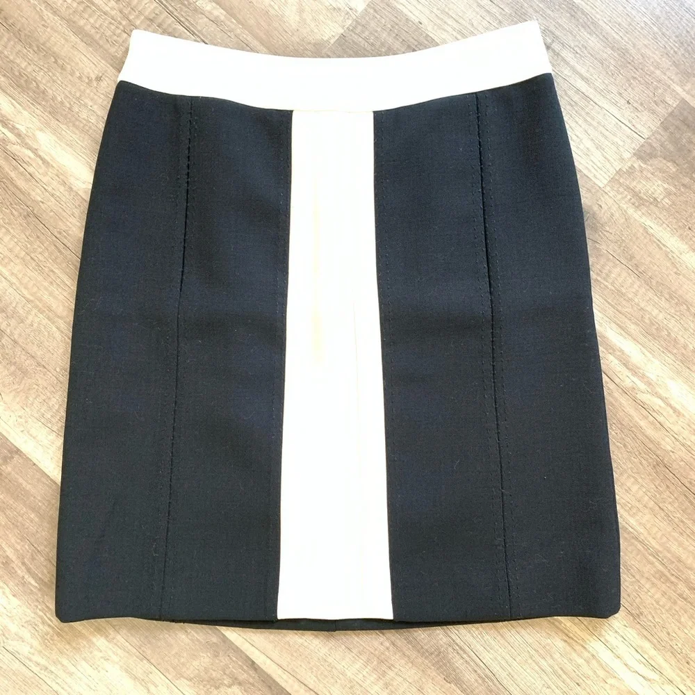 Tory Burch EUC A Line Wool Skirt Size 2‎ Lined